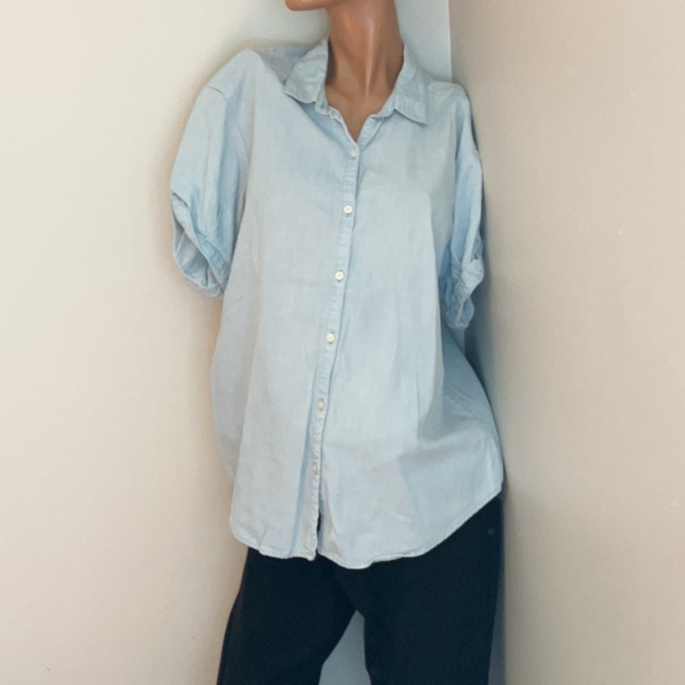 GAP Short-Sleeve Button-Down Blouse